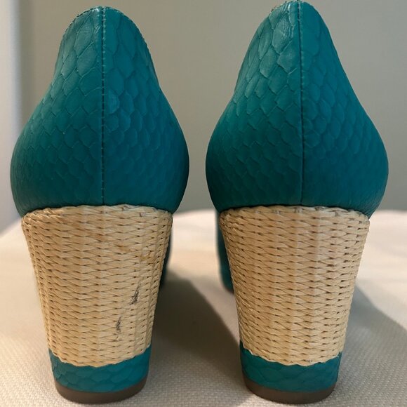 NEW (NWOT) Naturalizer turquoise Narlene peeptoe wedges sz 7 - Picture 7 of 10